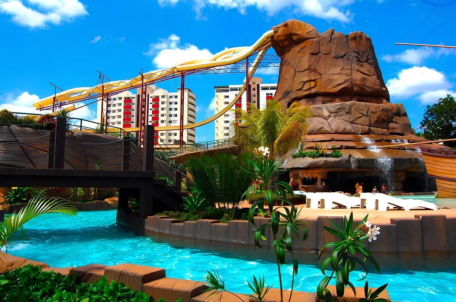 Spazzio Diroma - Acesso Ao Acqua Park E Splash Caldas Novas Brasil