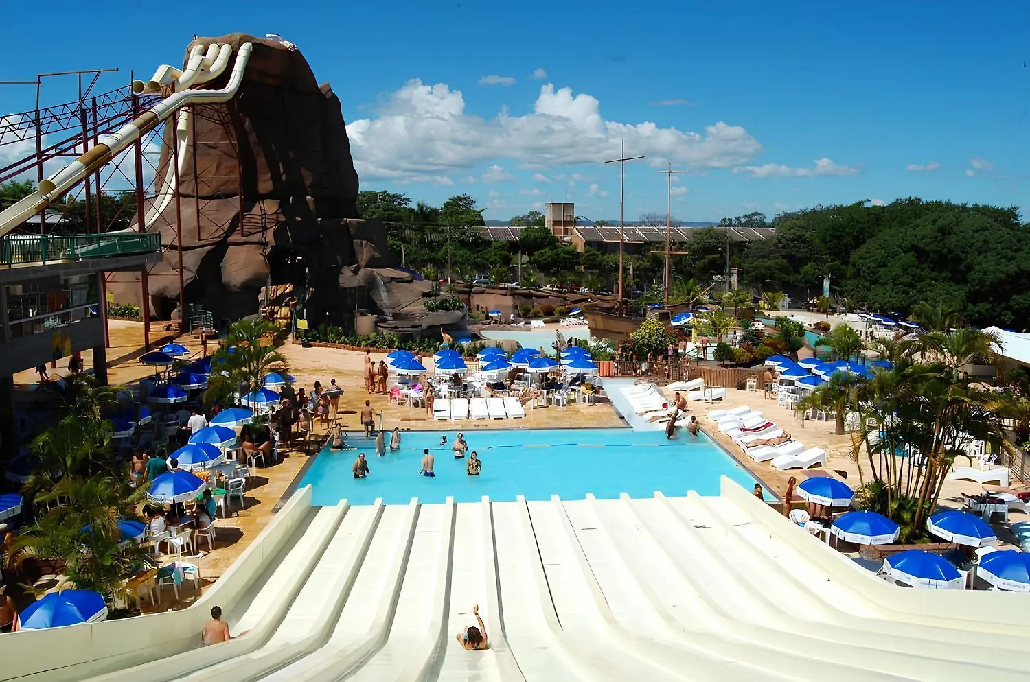 Spazzio Diroma - Acesso Ao Acqua Park E Splash Caldas Novas 2*,  Brasil